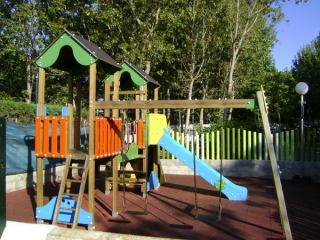 Zona infantil camping Laguna Playa