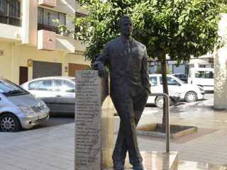 Escultura José Beltrán "Niño de Vélez"